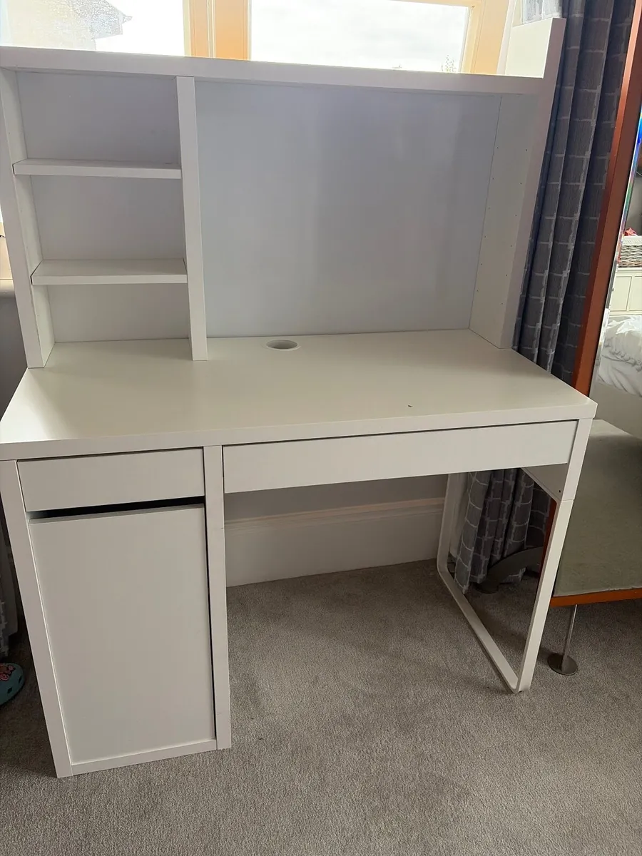 Desk white - Image 1