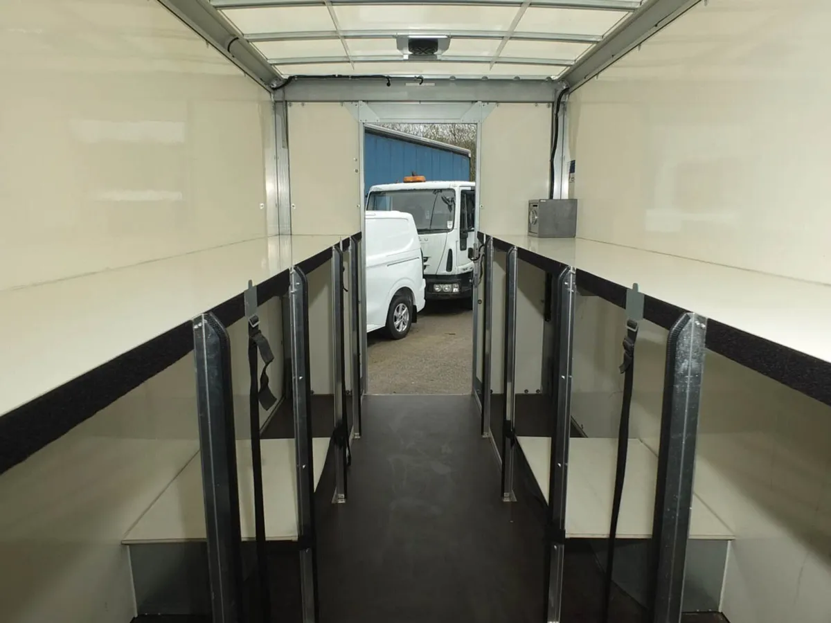 2024 Renault Master Luton Low Loader Van - Image 3
