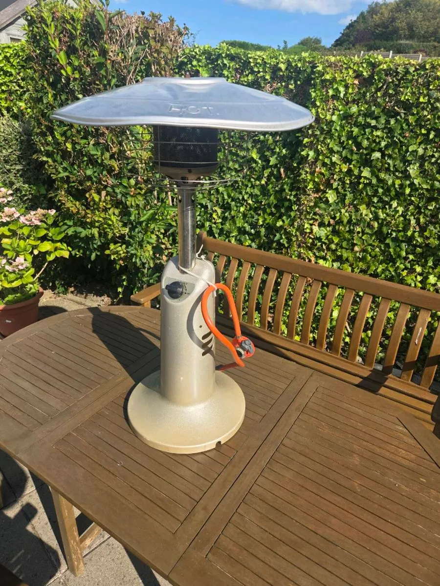 Outdoor tabletop gas heater - Image 1