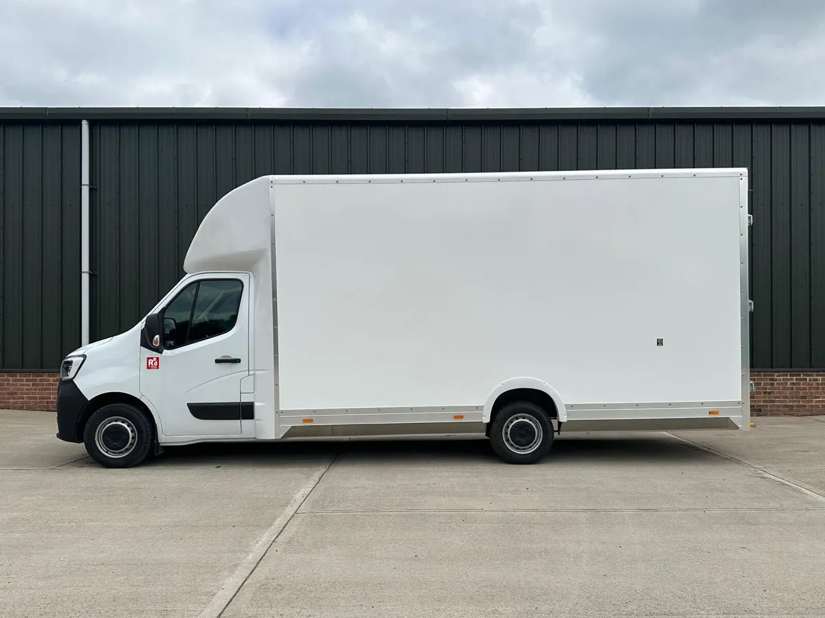 2024 Renault Master Luton Low Loader Van - Image 1