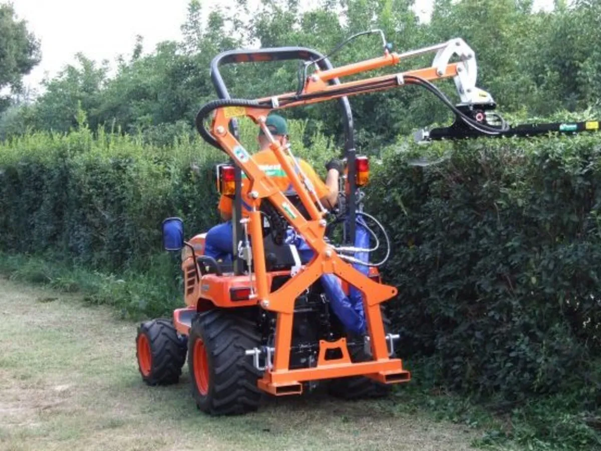 Rinieri BRM 120 finger bar hedge trimmer - Image 3