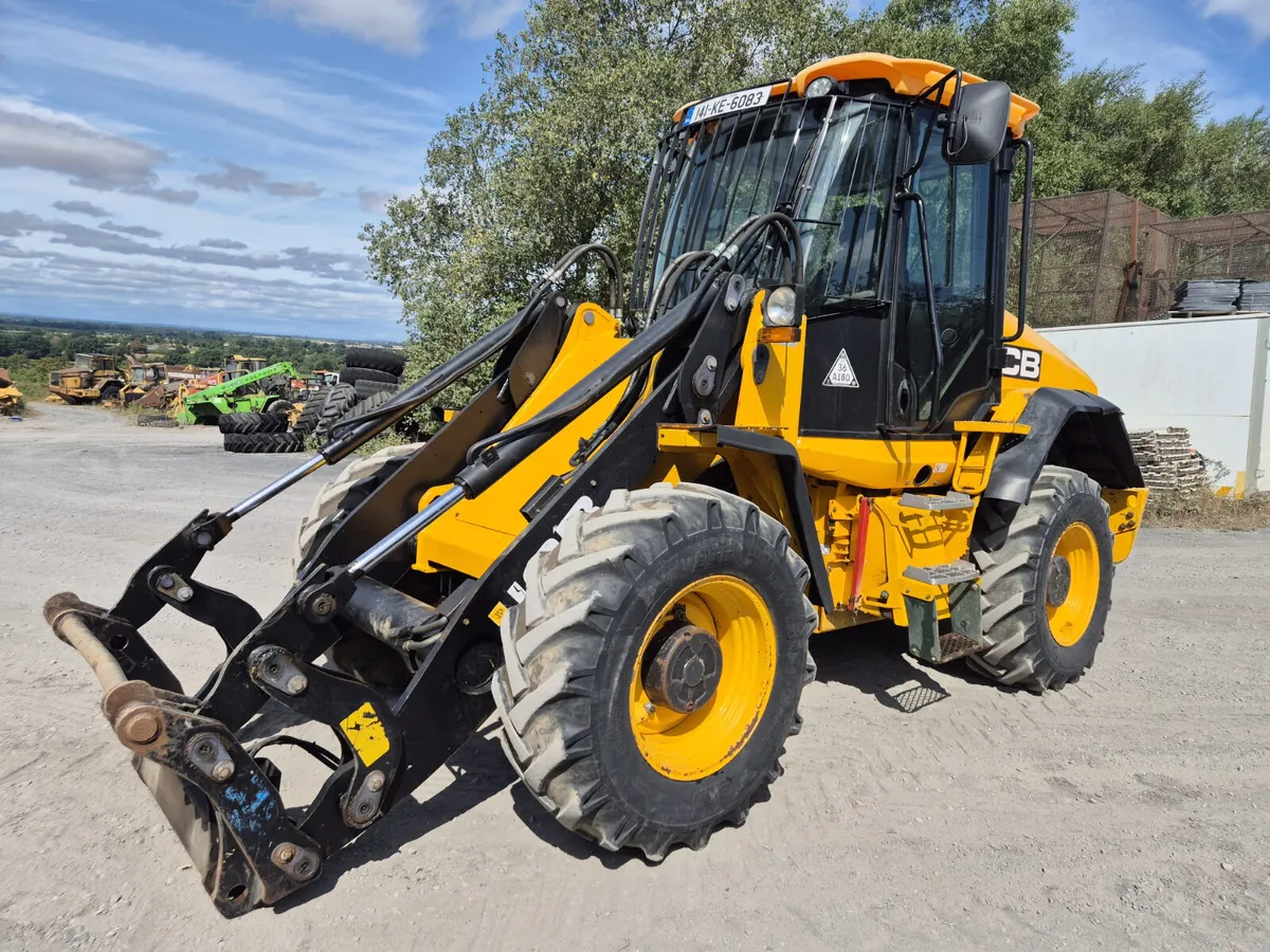 JCB 411 Loading Shovel - Image 4