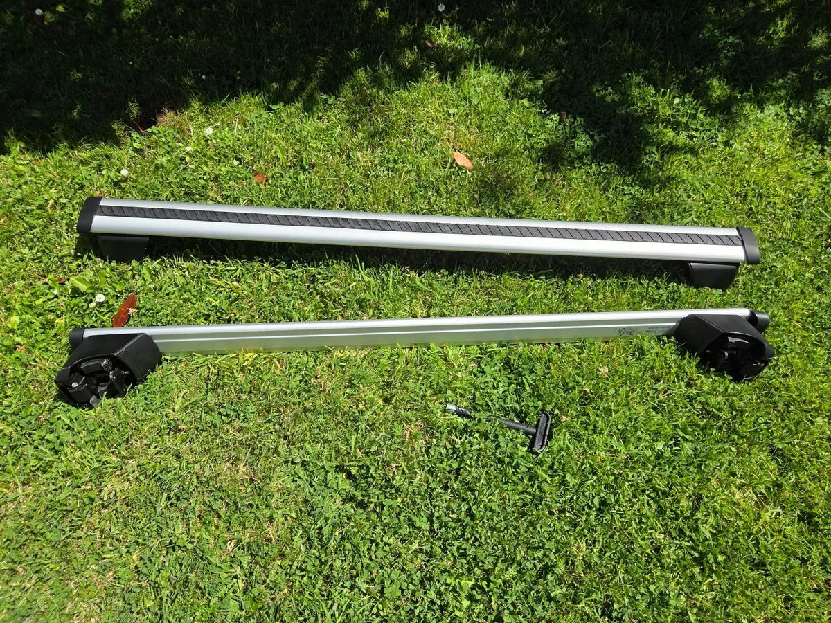 Audi Q5 roof bars - Image 1