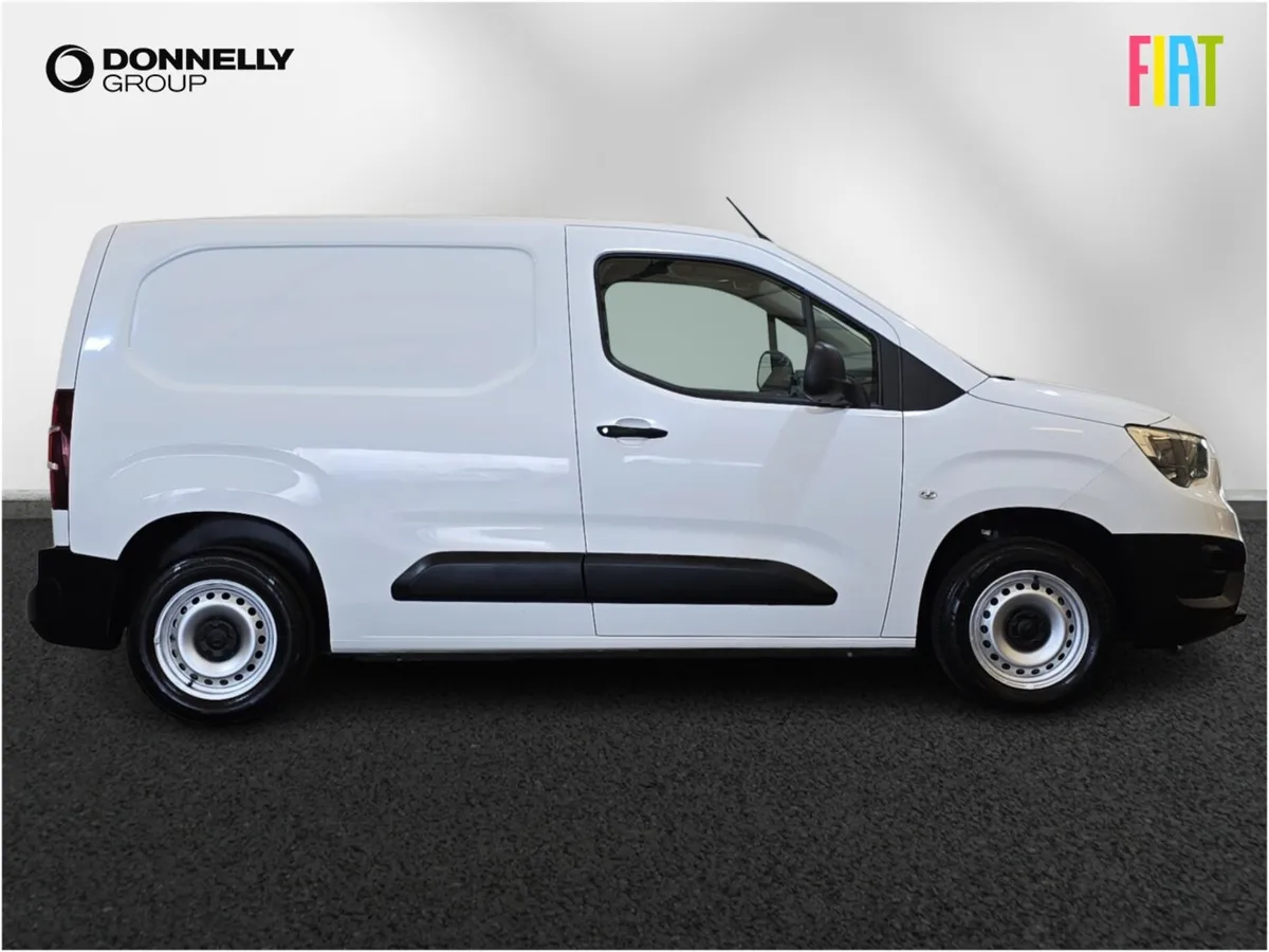 Vauxhall Combo Cargo L1 Diesel Edition - Image 3