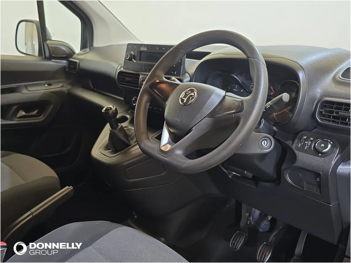 Vauxhall Combo Cargo L1 Diesel Edition - Image 4
