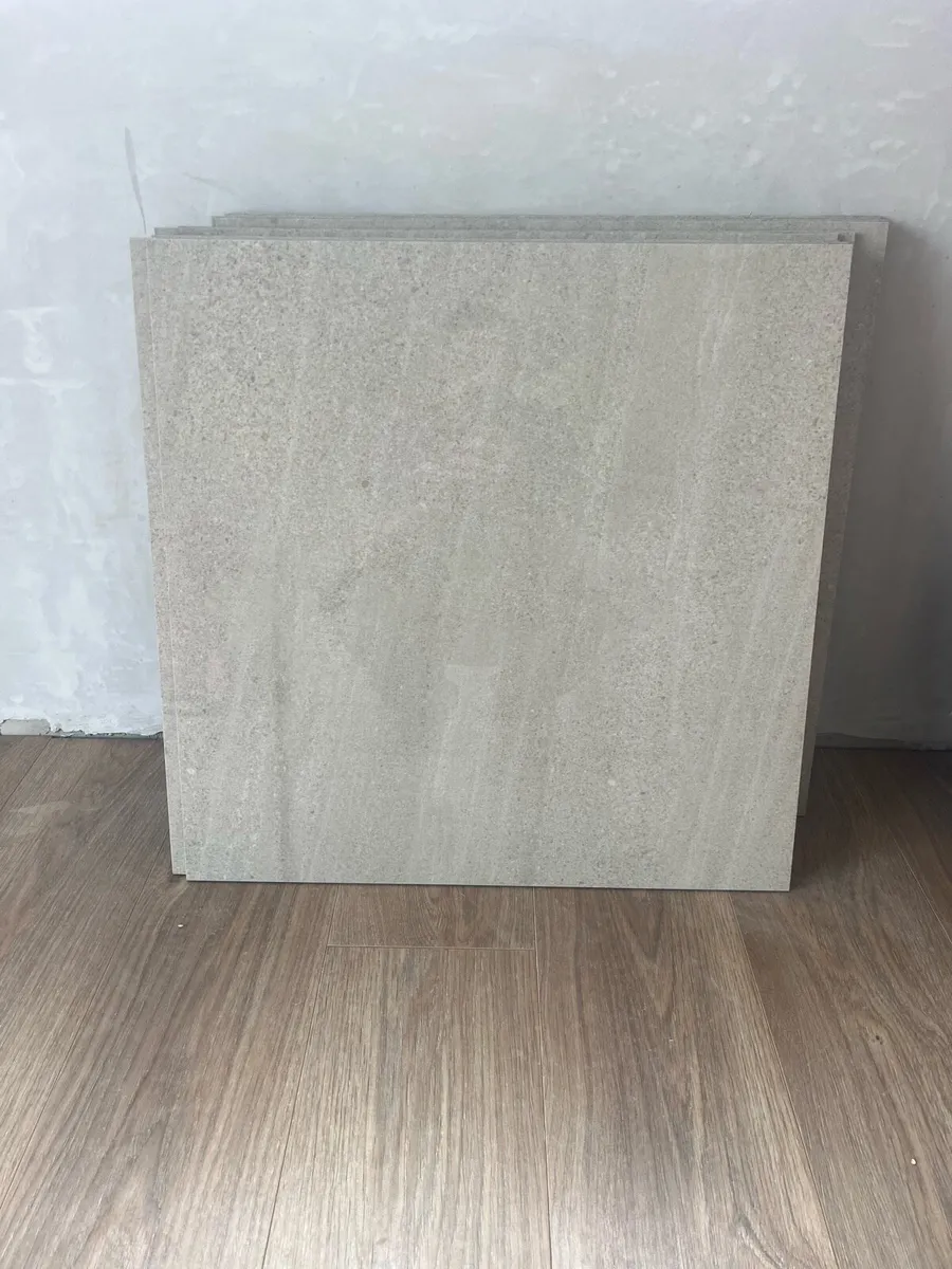Floor tiles - Image 1