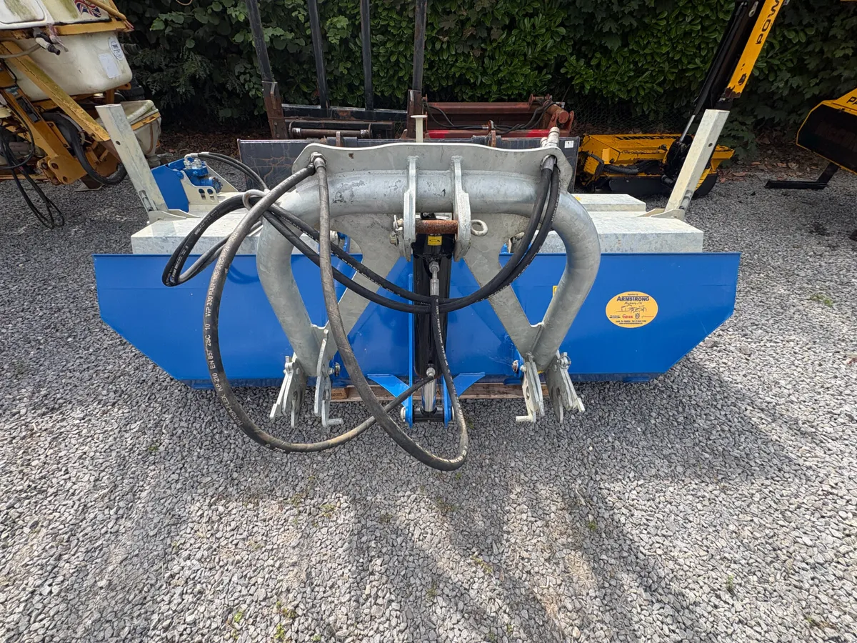 NC 2600 LINK-A-SWEEP - Image 1