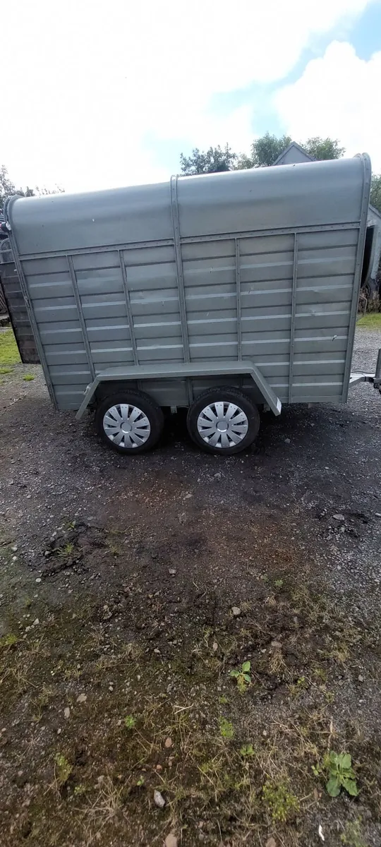 Trailer - Image 3