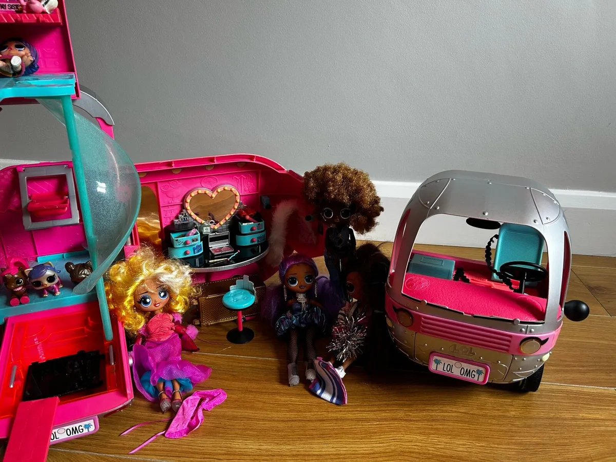 LOL camper van, dolls and lots of extras - Image 3