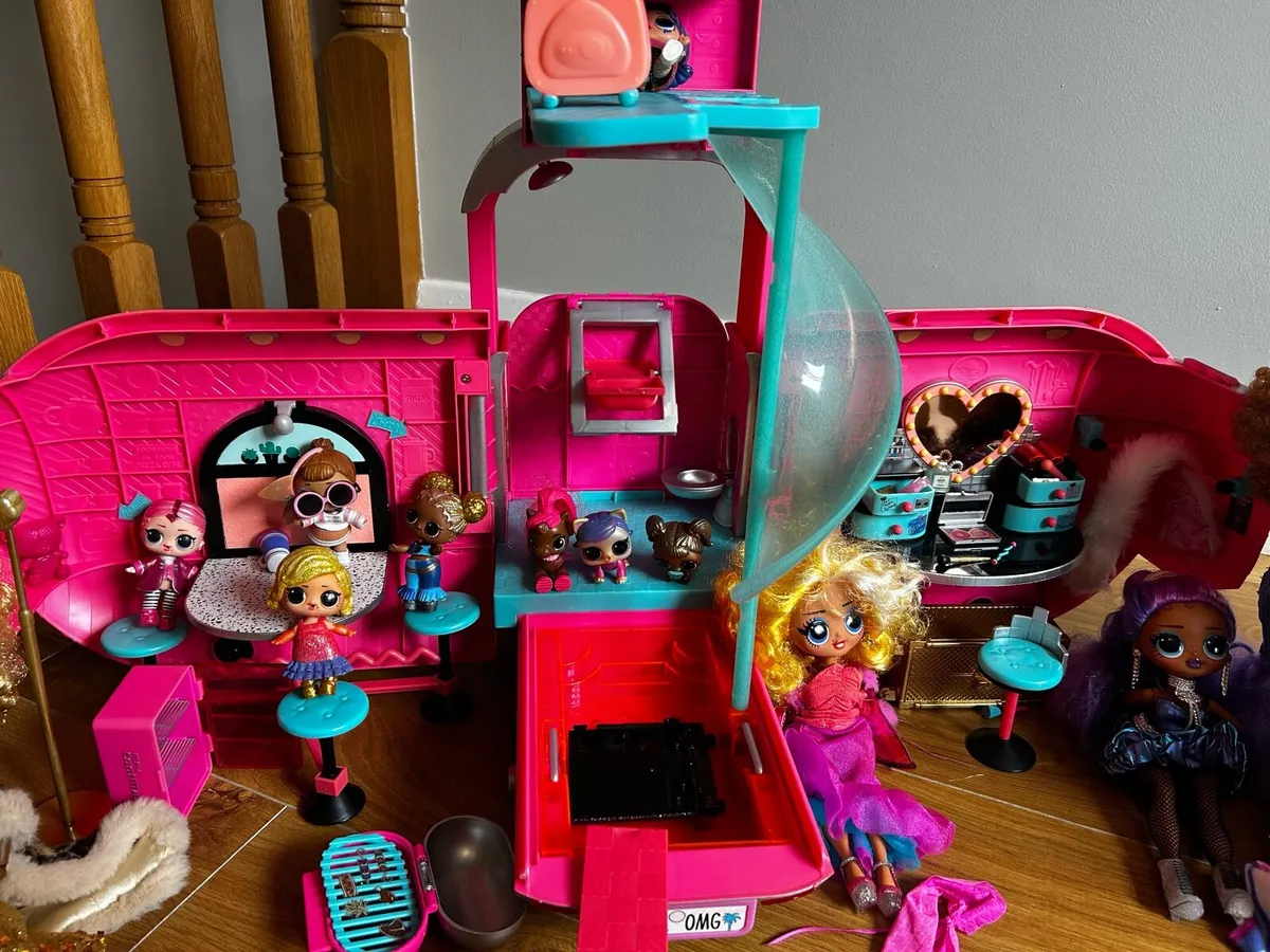LOL camper van, dolls and lots of extras - Image 4