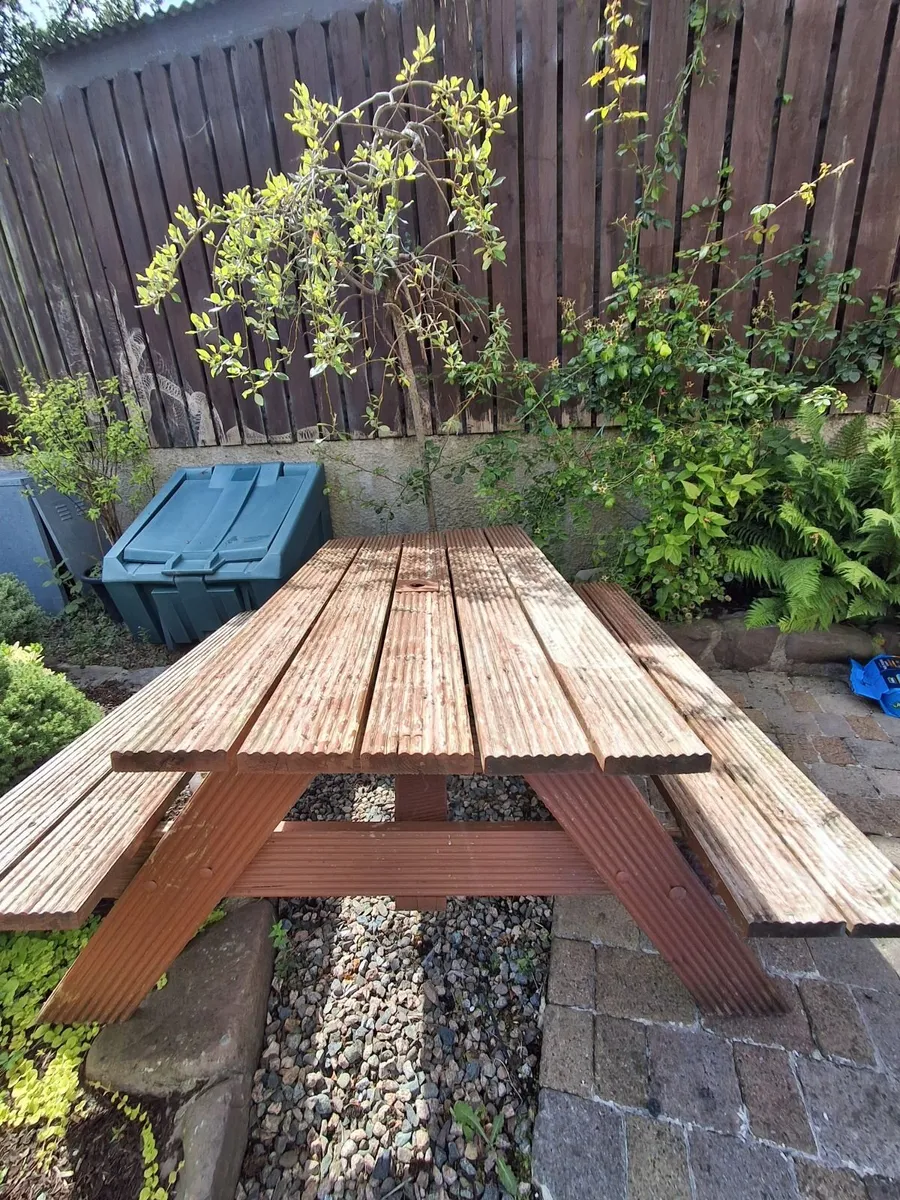 GARDEN BENCH - Image 1