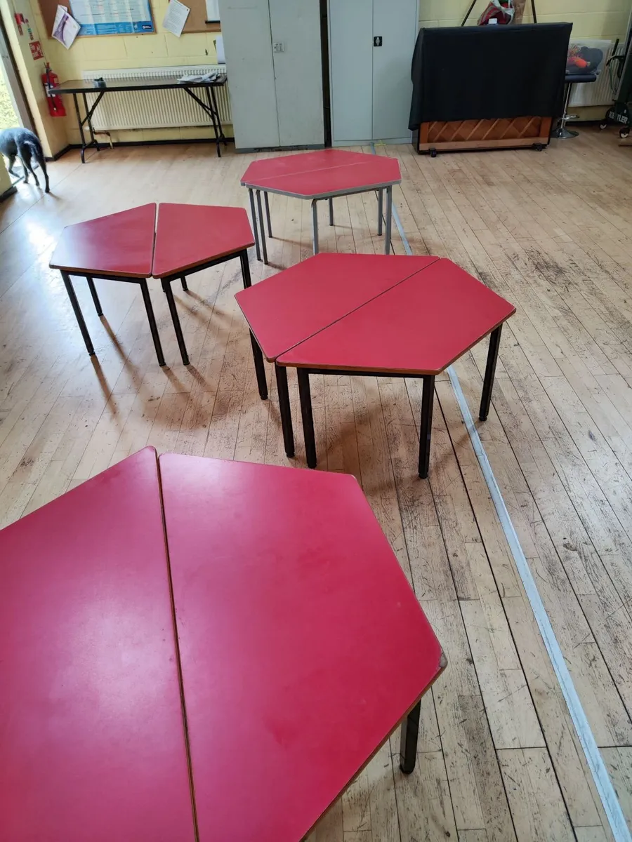 tables and chairs - Image 4
