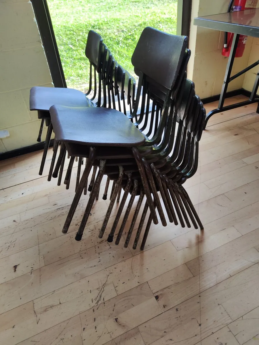 Preschool tables and chairs - Image 4