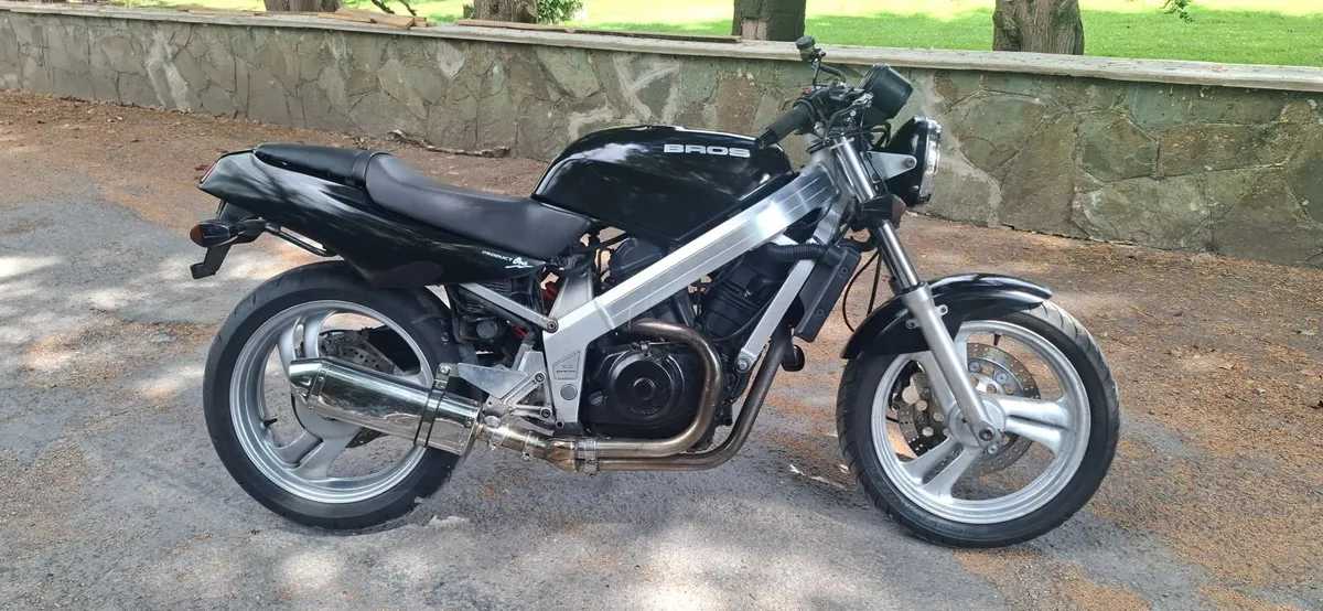 88 Honda Bros 400 only 22k km - Image 1
