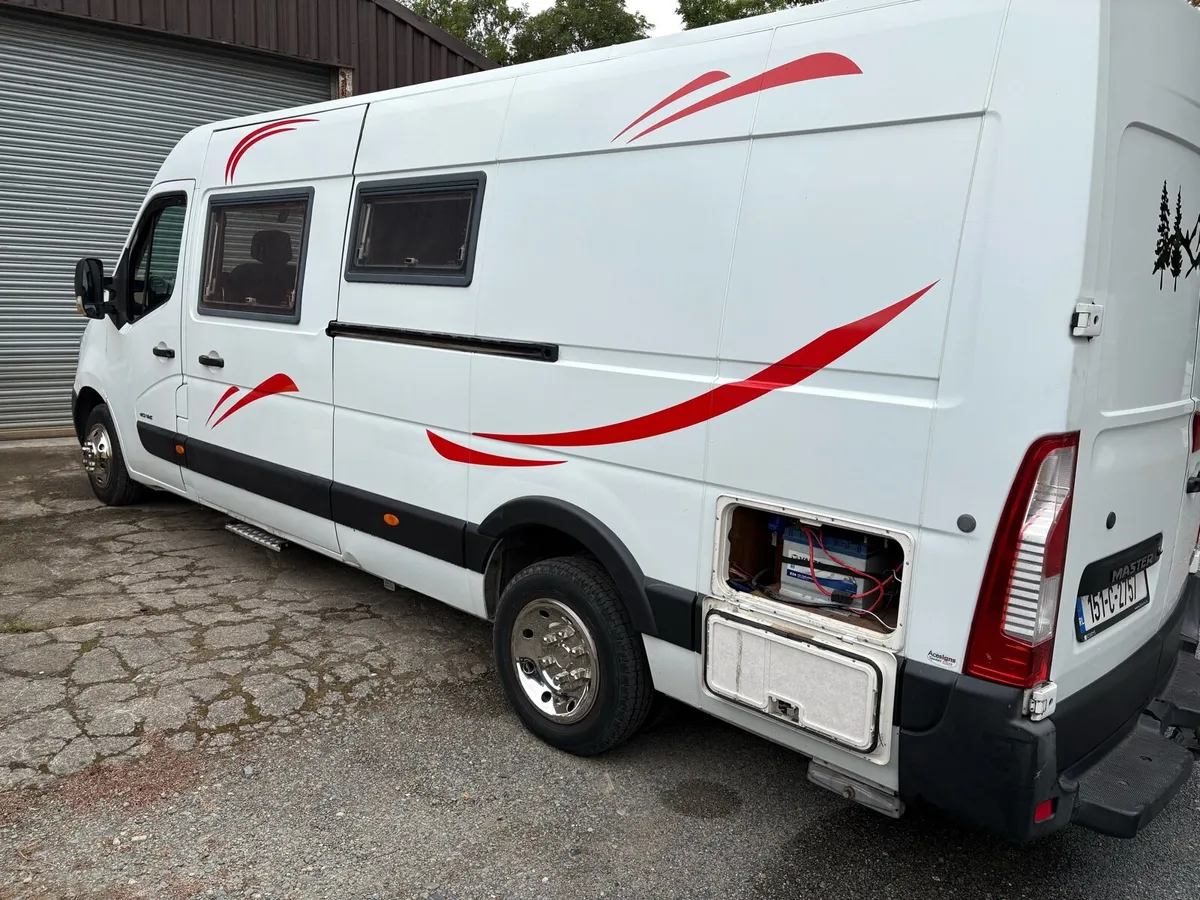 2015 Camper Van. - Image 2