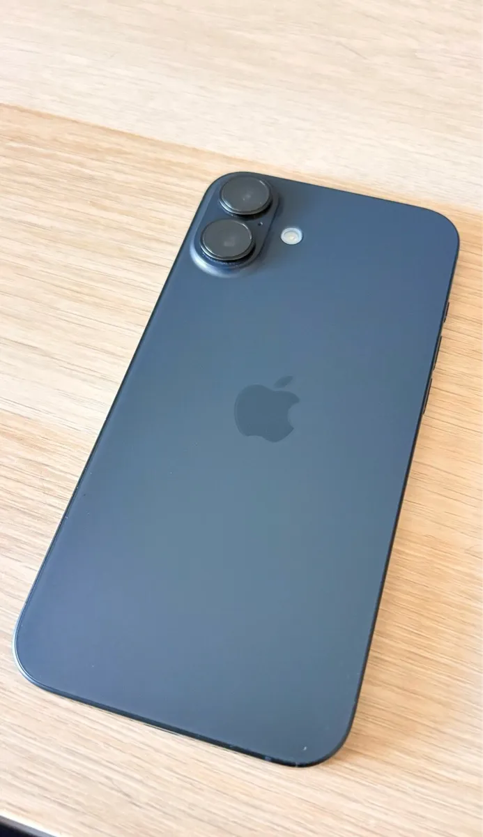 Apple iPhone 16 Plus (128GB) Black - Image 2