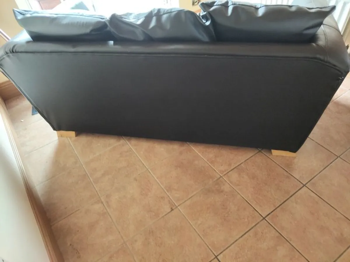 Sprung sofa bed - Image 2