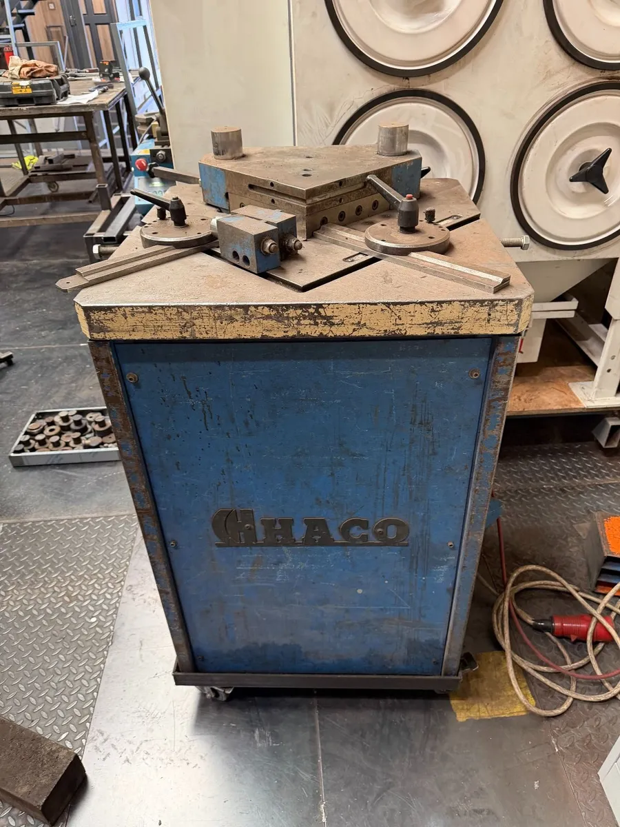 Haco sheet metal notcher - Image 1