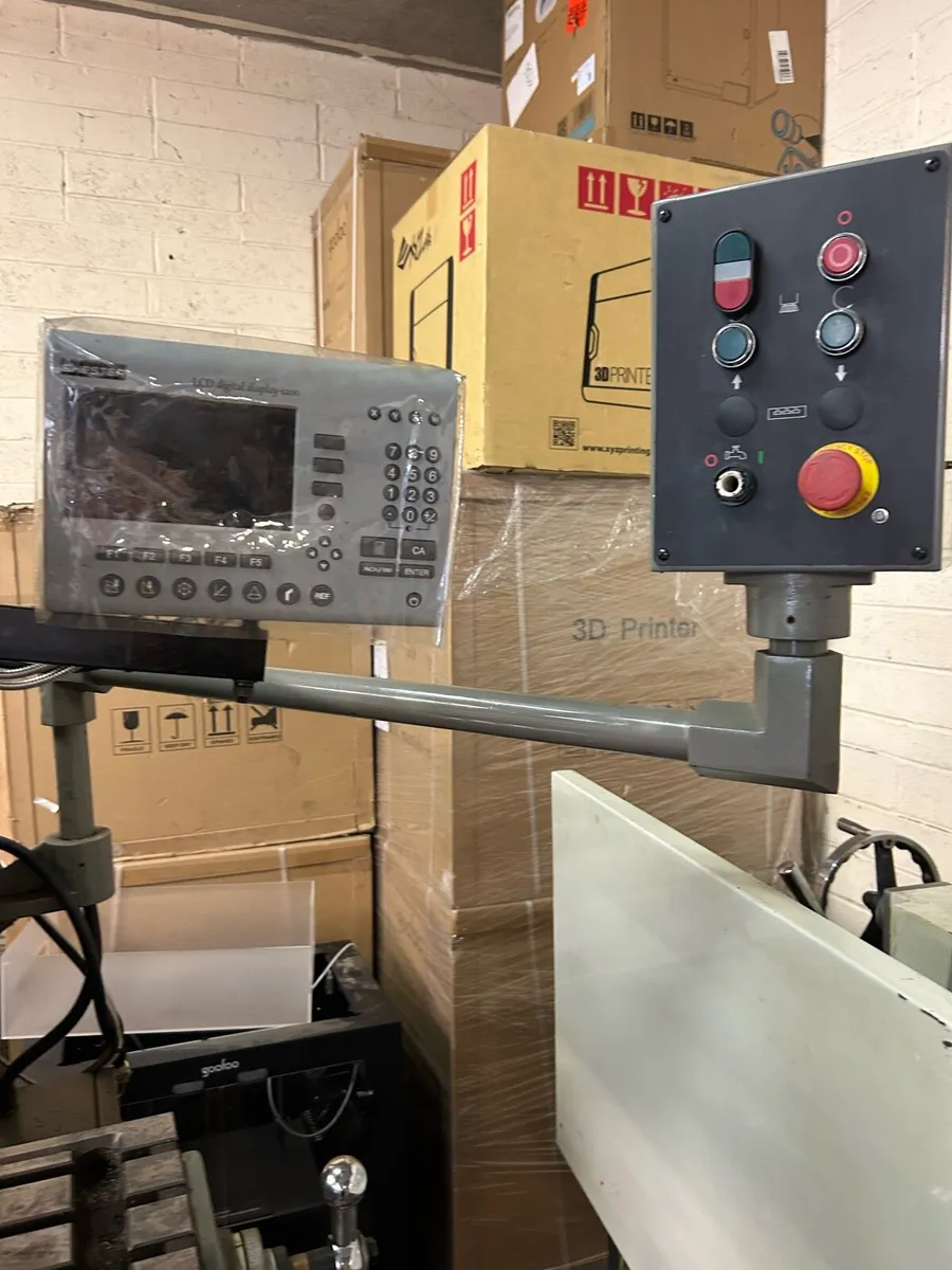 Milling Machine - Image 4