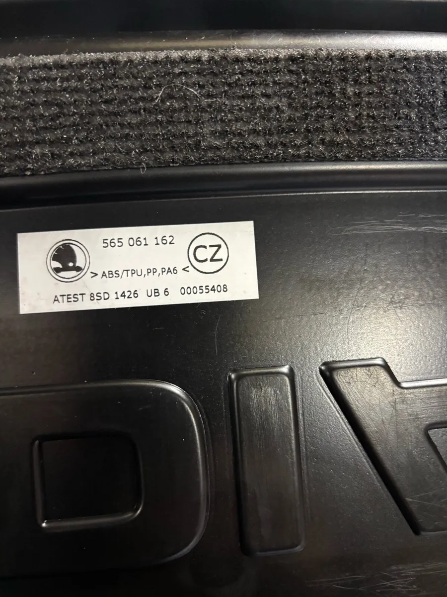 Skoda  Boot Liner - Image 2