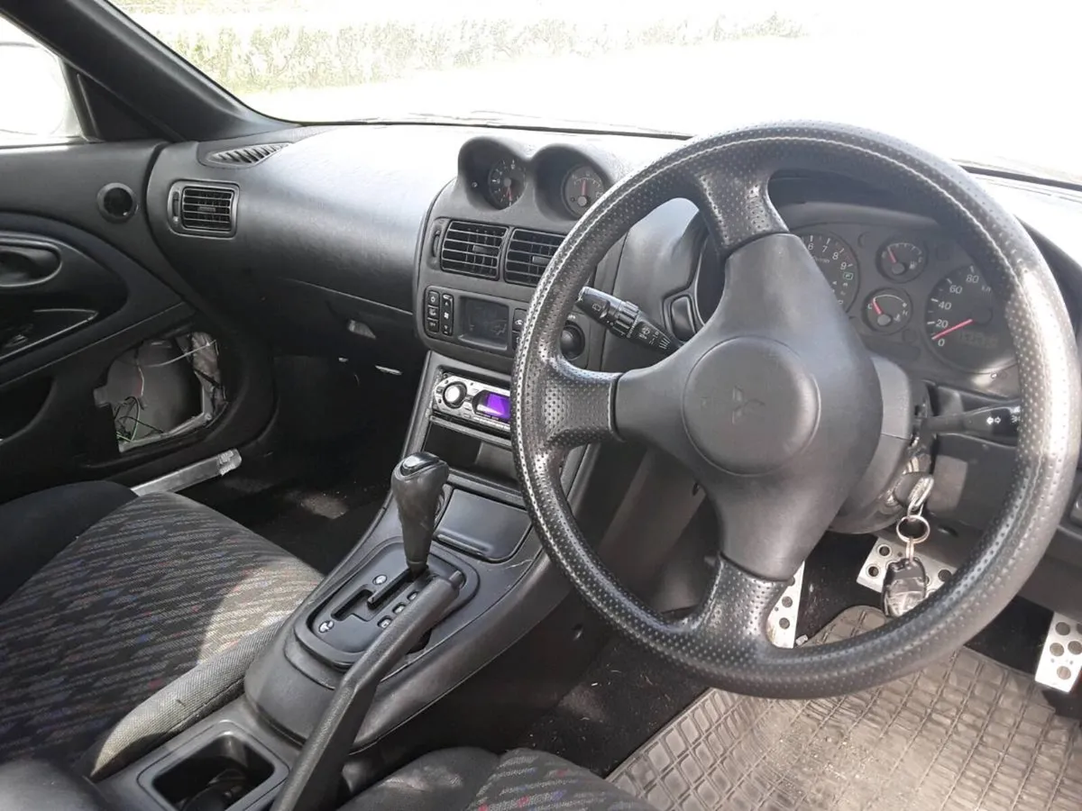 Car - Image 2