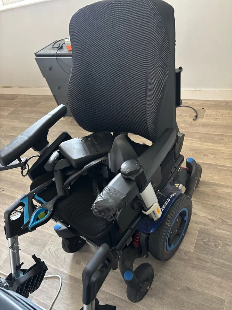 Electric Wheelchair - Image 2