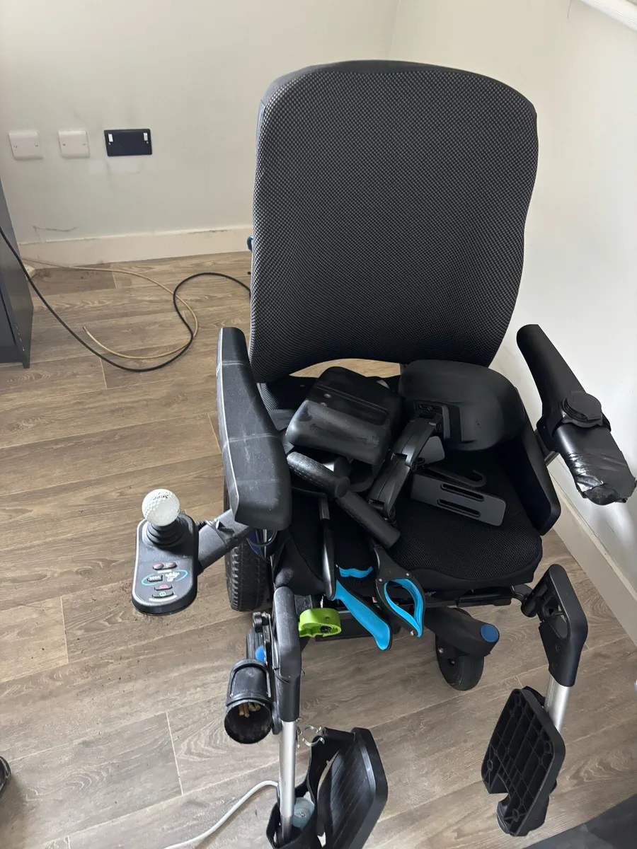 Electric Wheelchair - Image 3