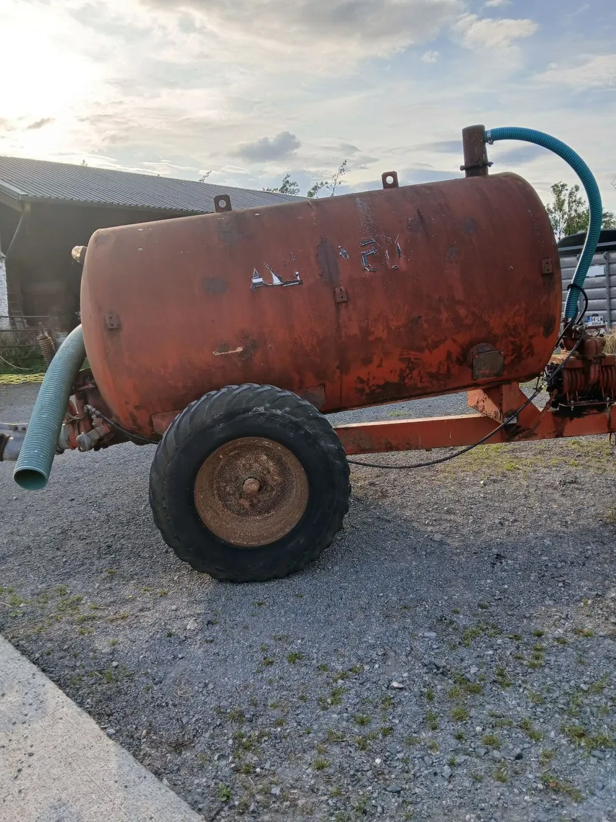 900 Gallon Abbey slurry tanker - Image 3