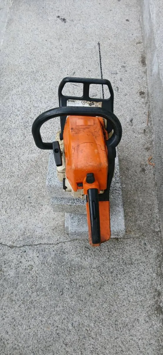 Stihl chainsaw MS 230 - Image 3
