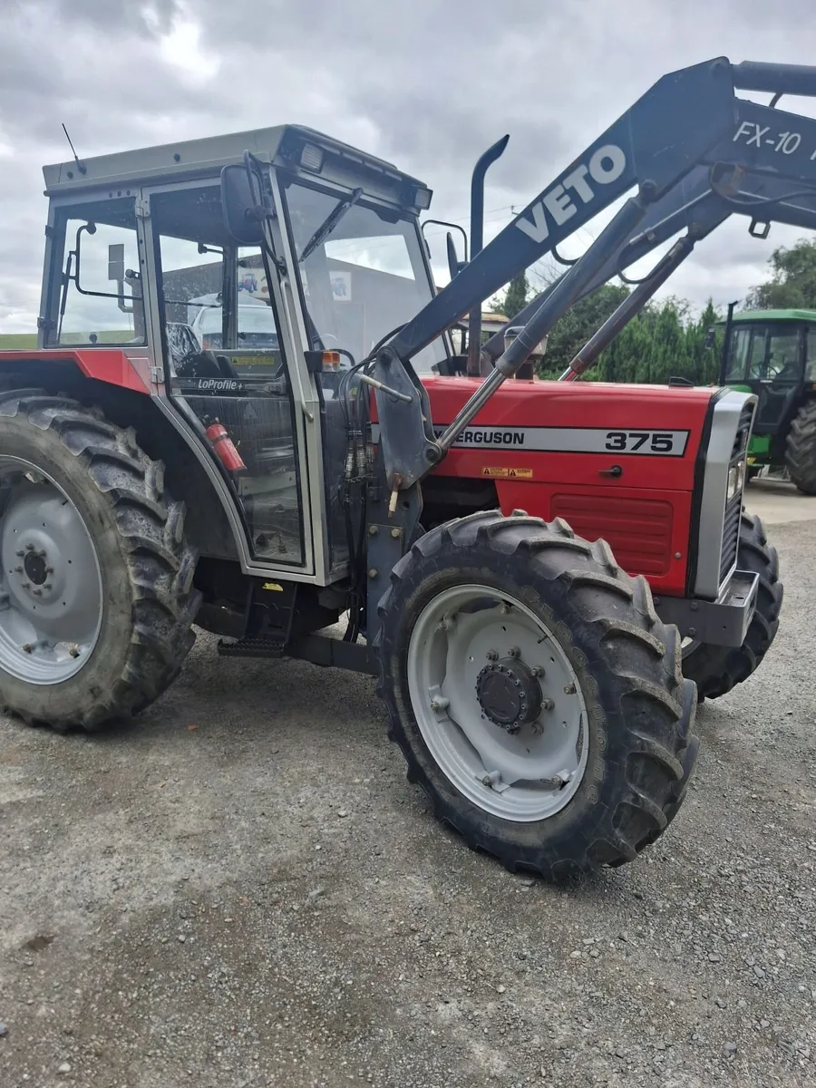 Massey Ferguson 375 - Image 1