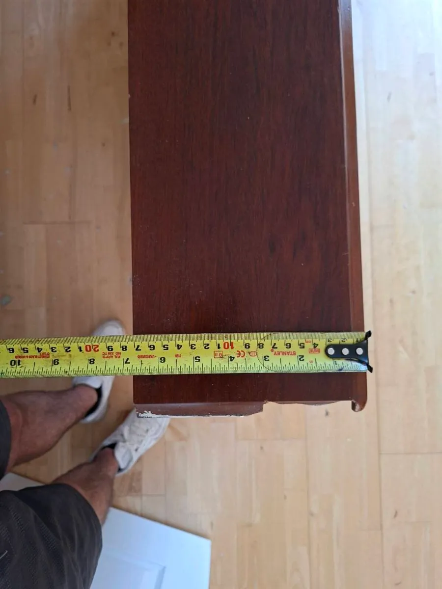 Radiator cover - Image 1