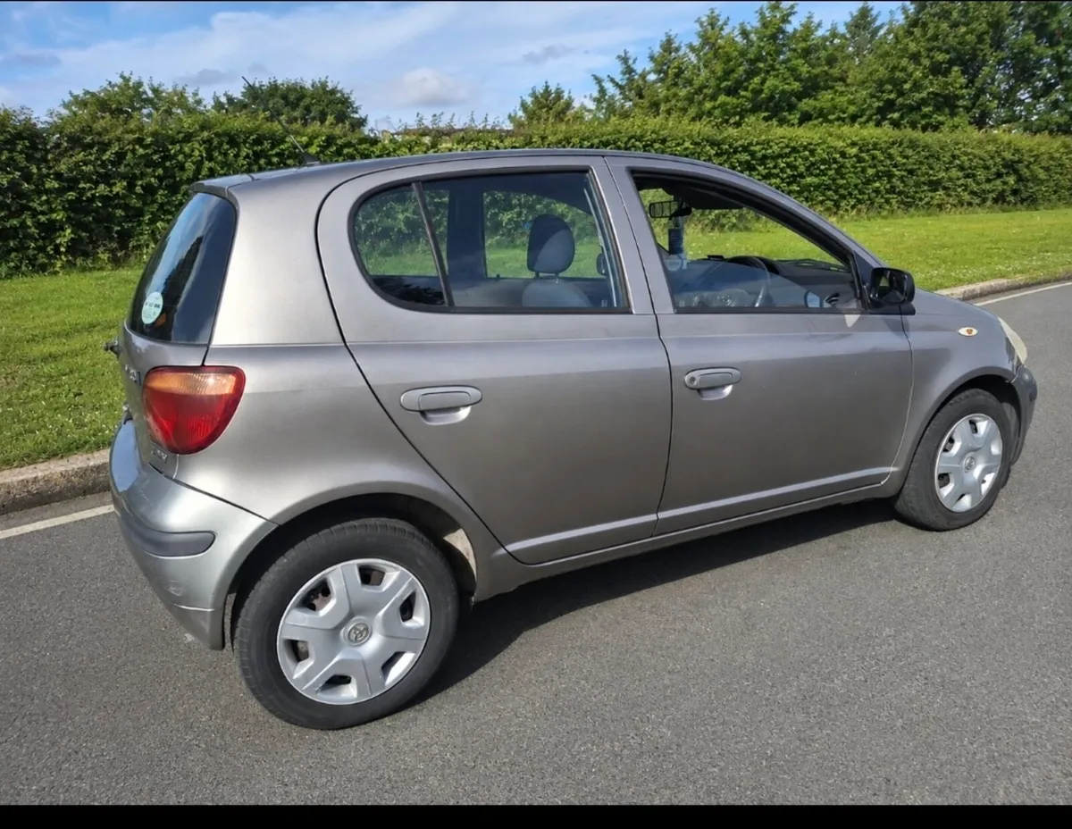 *55000km* TOYOTA YARIS 1.0 1OWNER - Image 1