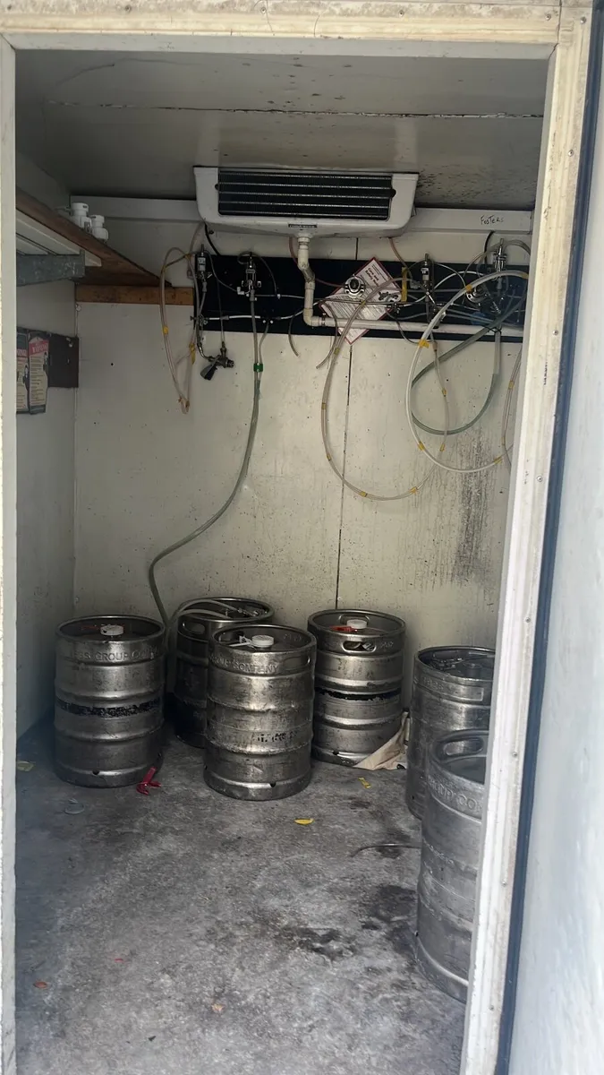 Cold room/ beer cellar - Image 2