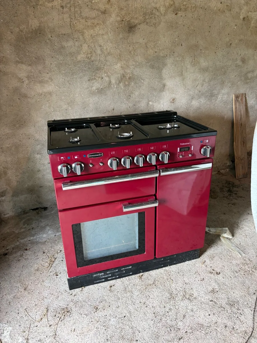 Rangemaster Professional+ 90 Dual Fuel cooker hob - Image 2