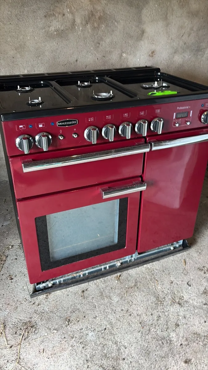 Rangemaster Professional+ 90 Dual Fuel cooker hob - Image 1