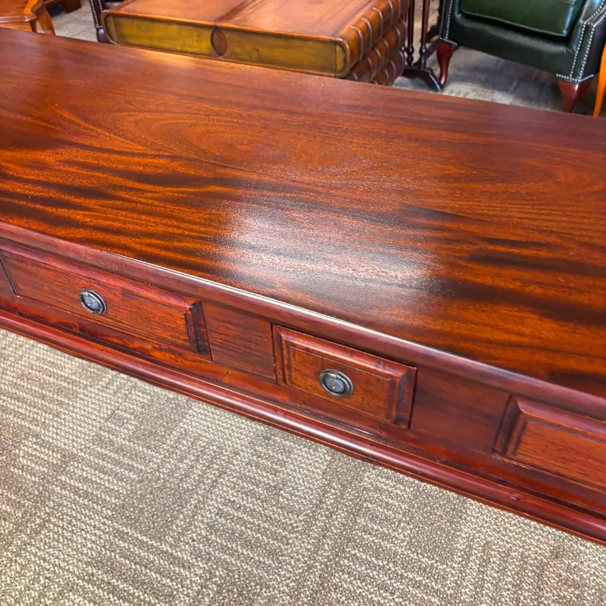 Elegant antique-style, five-drawer mahogany consol - Image 4