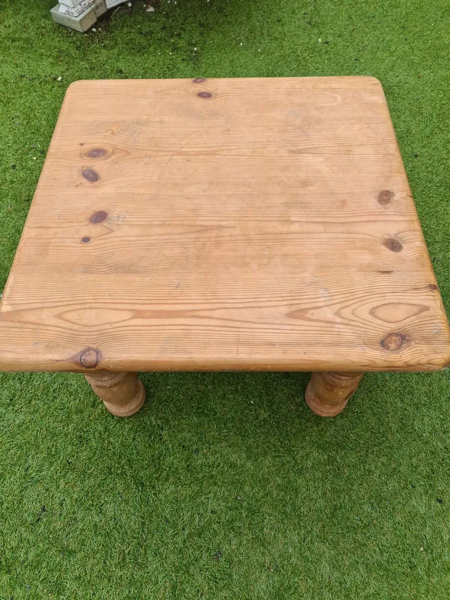 Small solid natural wood table 60cm x 60cm x 40cm - Image 2