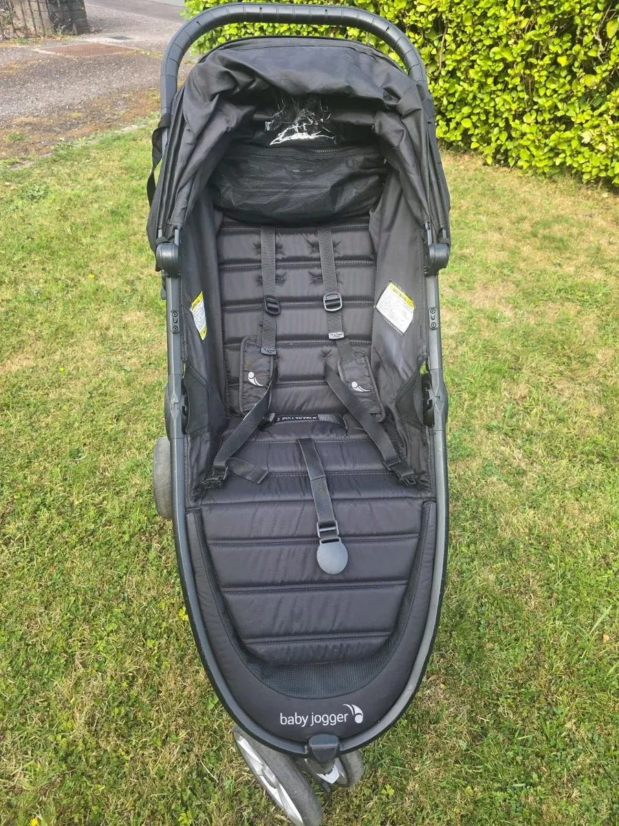 Baby Jogger Stroller - Excellent condition! - Image 3