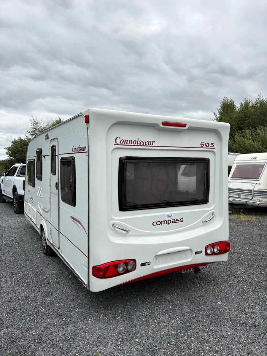 Compass Connoisseur 5 Berth Caravan For Sale - Image 4
