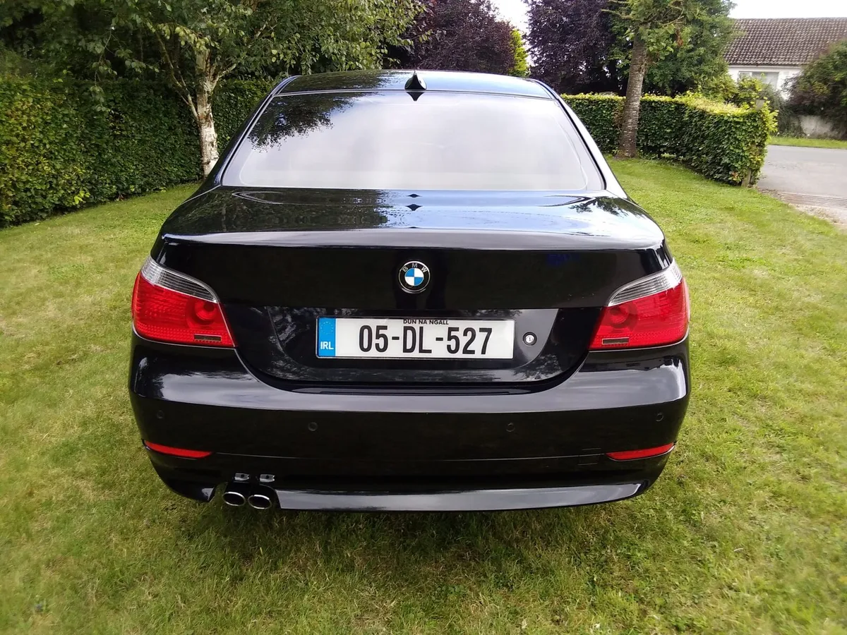 BMW 520i SE Model - Image 3