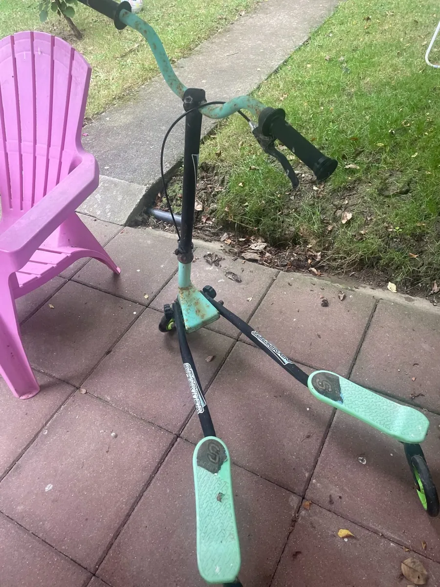 Sporter  3-wheel swing scooter - Image 2