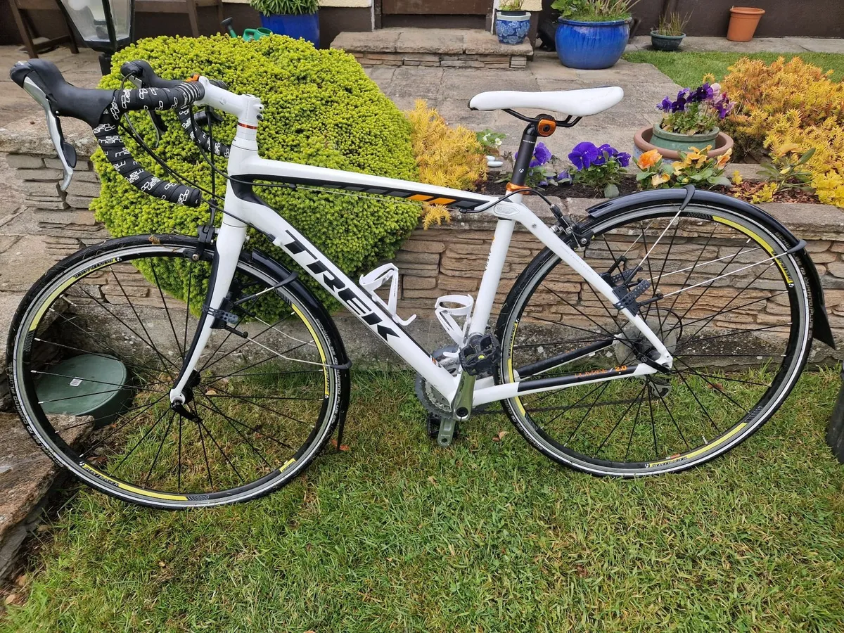 Trek Domaine Road Bike - Image 1