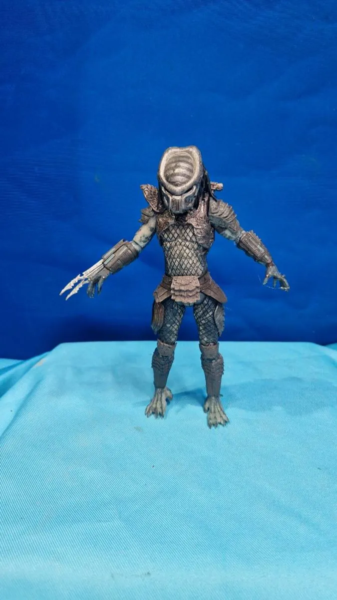 Predator — 7" Articulated Action Figure