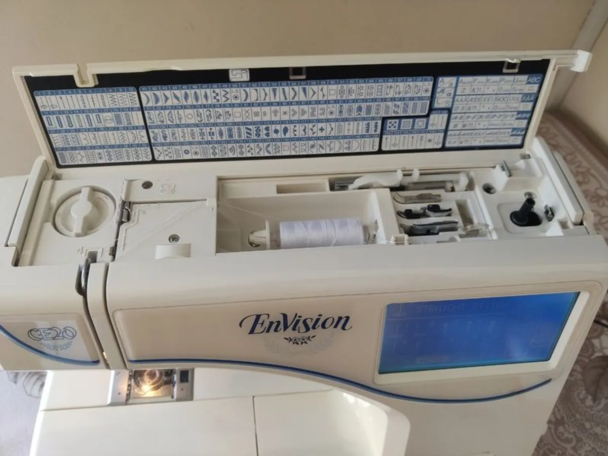 Elna Envision CE20 memory craft sewing machine - Image 3