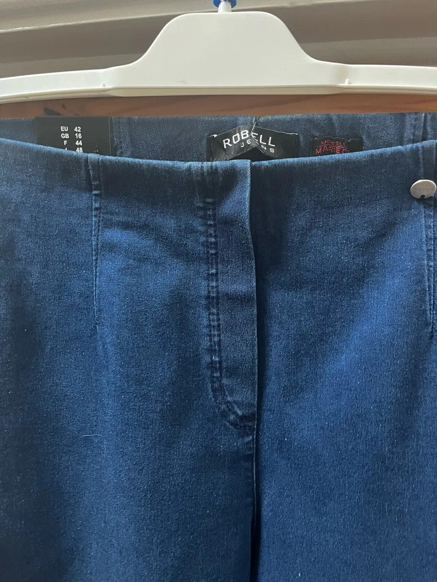 ROBBELL Demim Shorts - Image 2