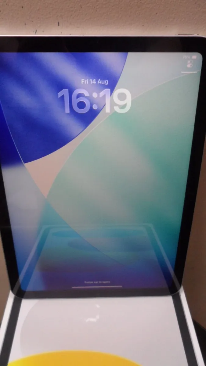 iPad A16 - 128gb - Wi-fi - Image 1
