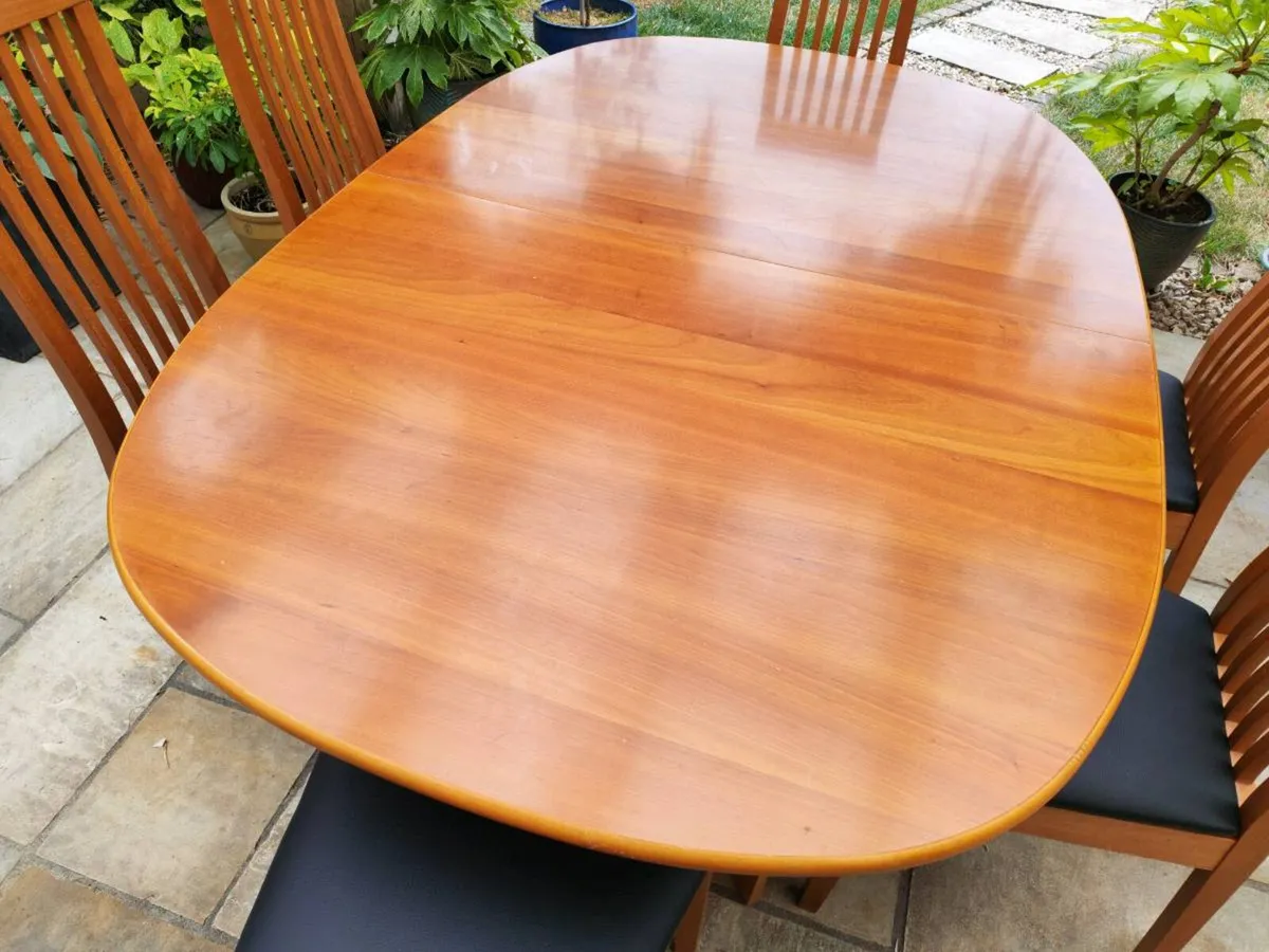 Extendable kitchen dining table - Image 2