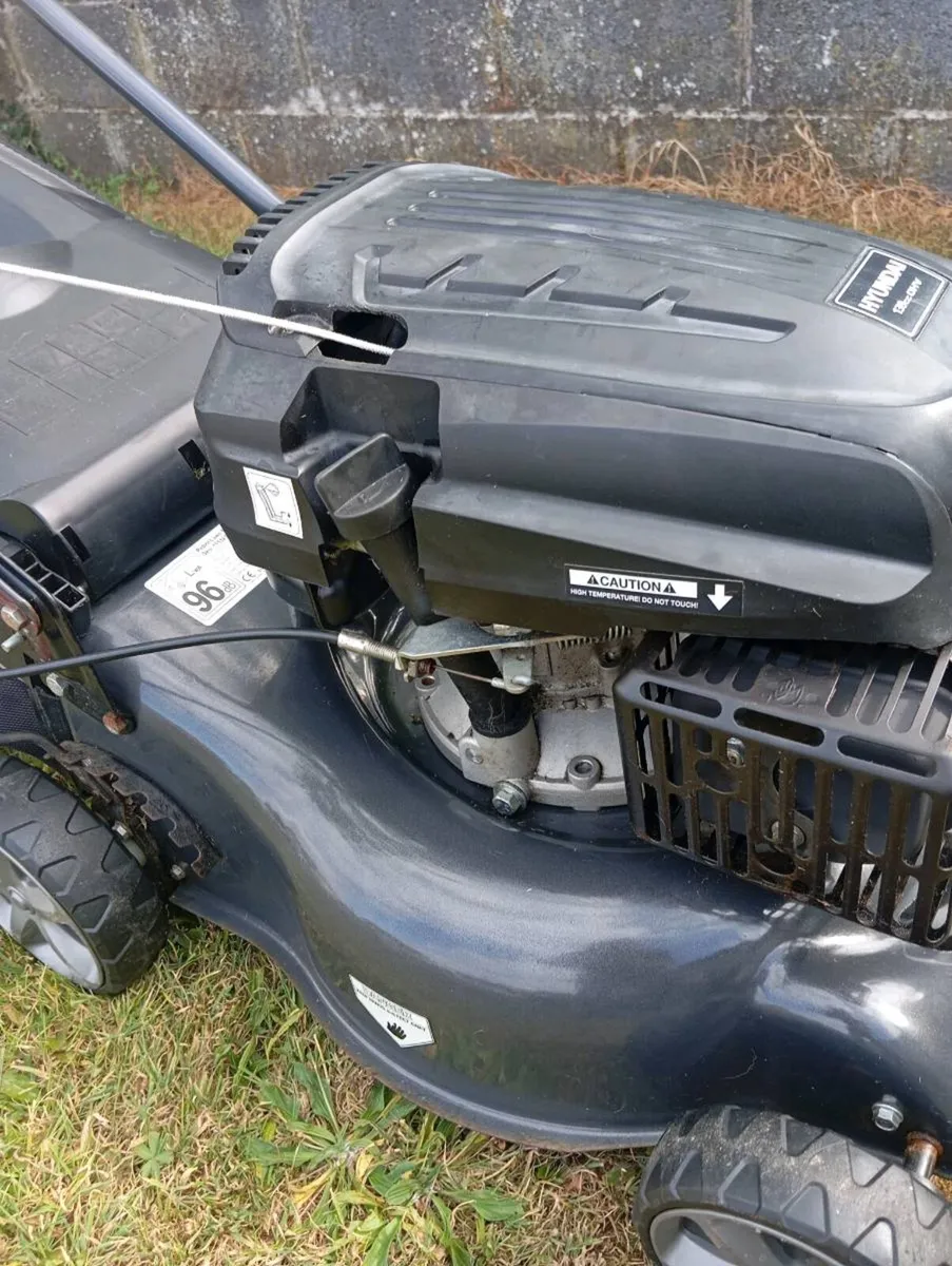 Pro-Lawn petrol lawnmower - Image 3