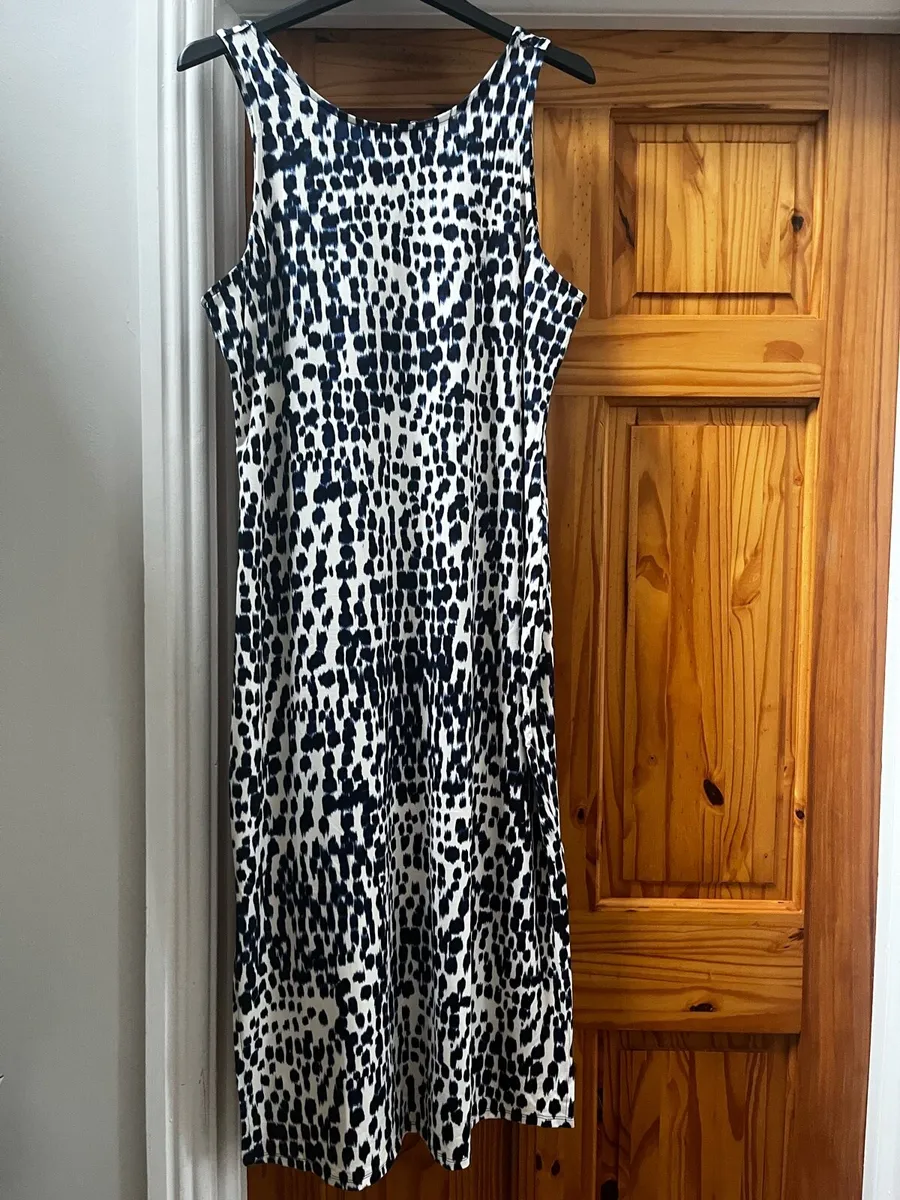 Ladies dress - Image 2