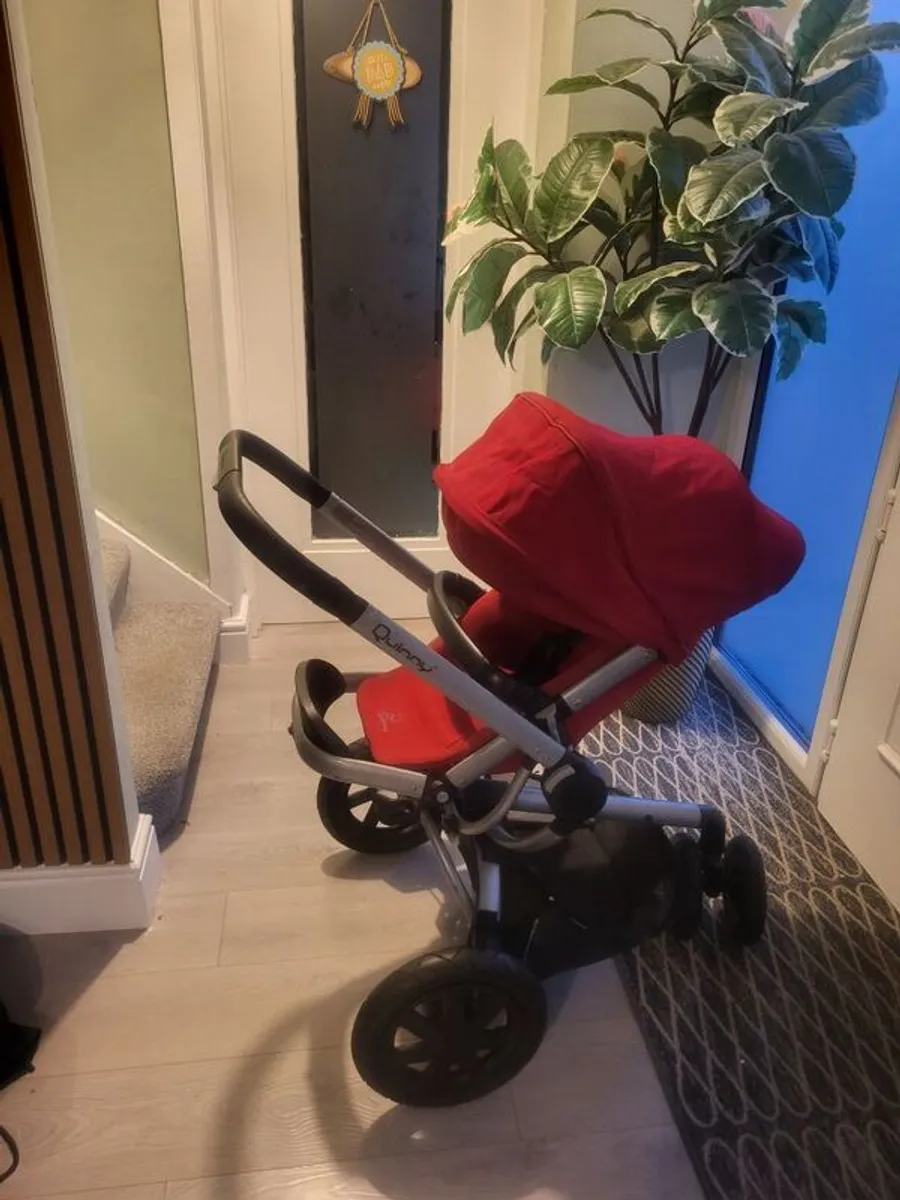 Quinny Buzz - Image 1
